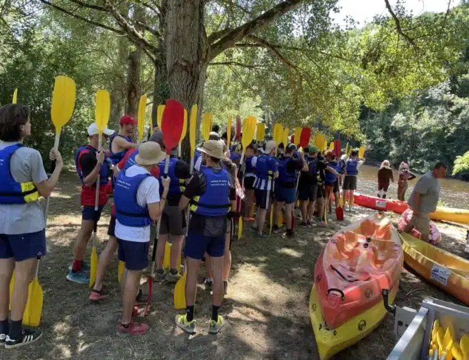 Base-canoe-4